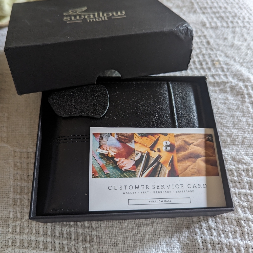 Wallet - Picture 4 of 16